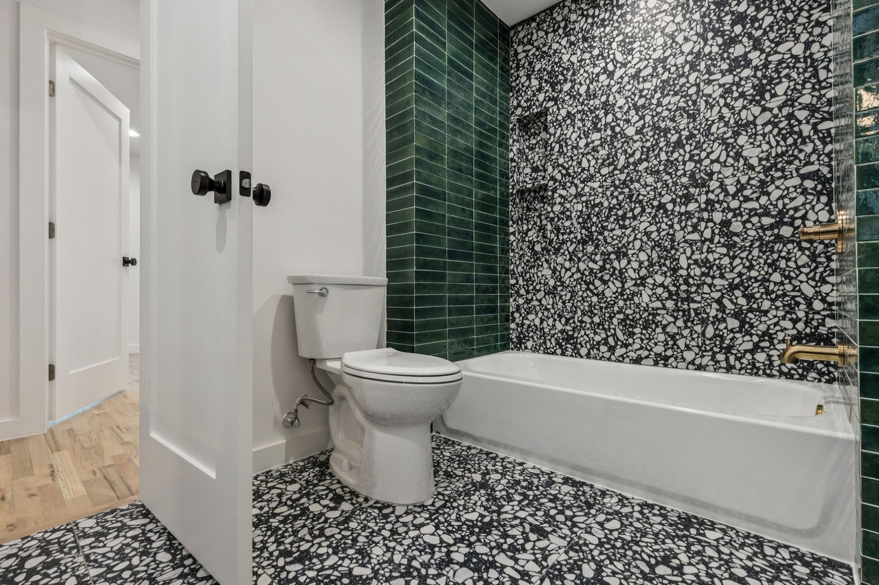 Available now  | 4216 Rickover 