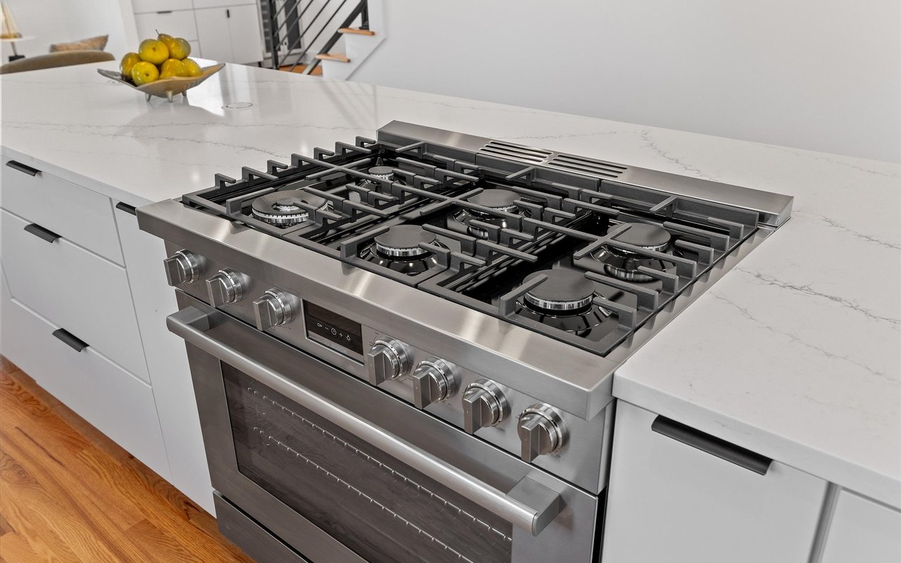 813 N Roxboro Street