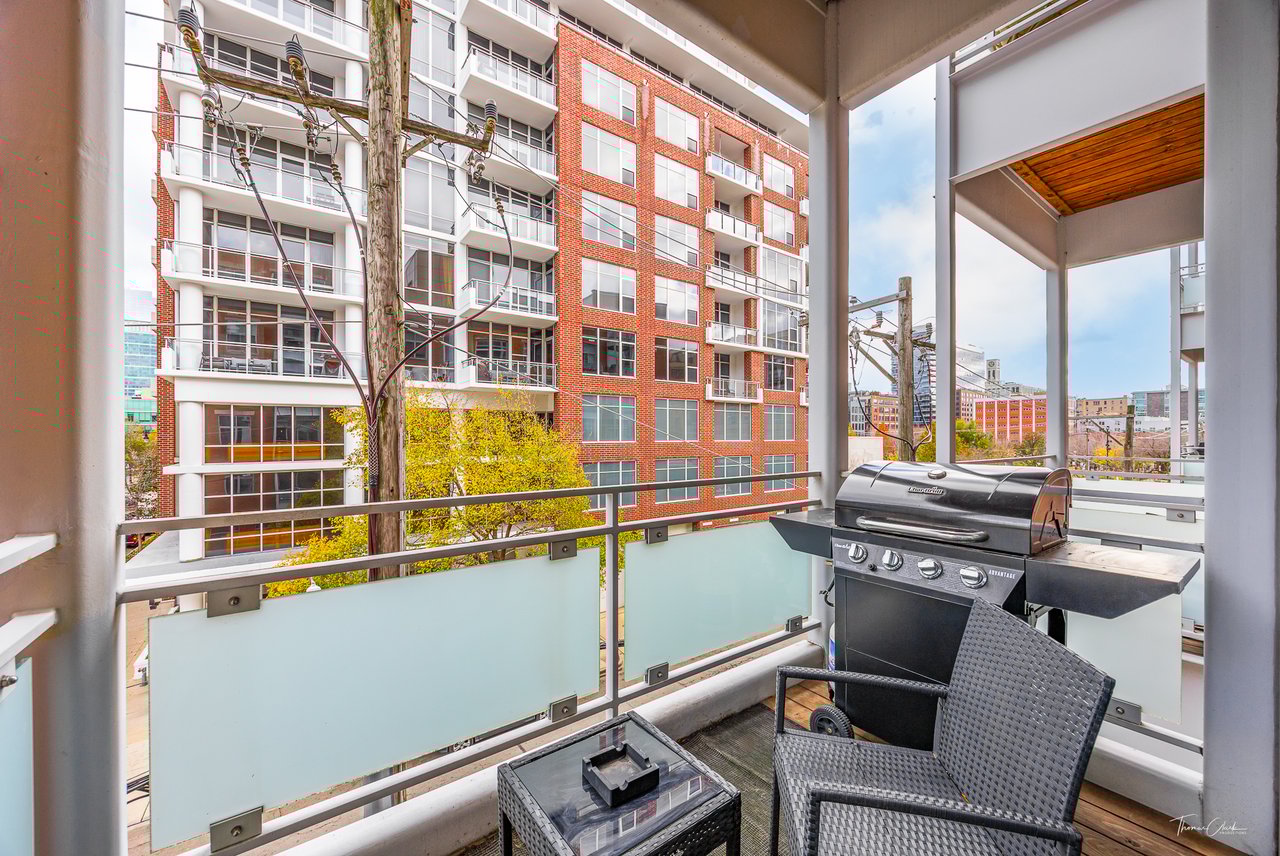939 W Madison Street Unit: 301