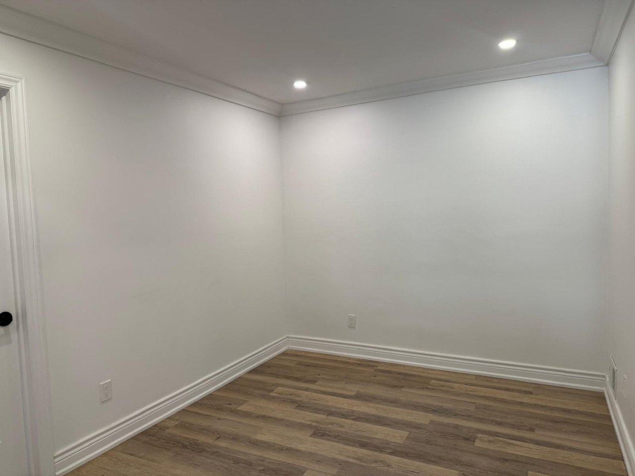 291 Brighton Avenue Unit: Main Front