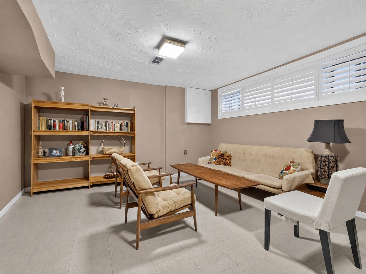 SOLD: Meticulously Maintained Residence