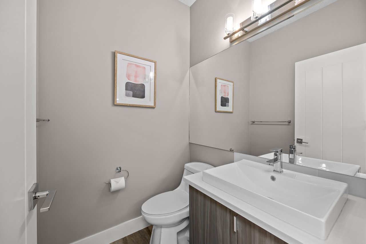 1728 36 Avenue SW Unit: 2