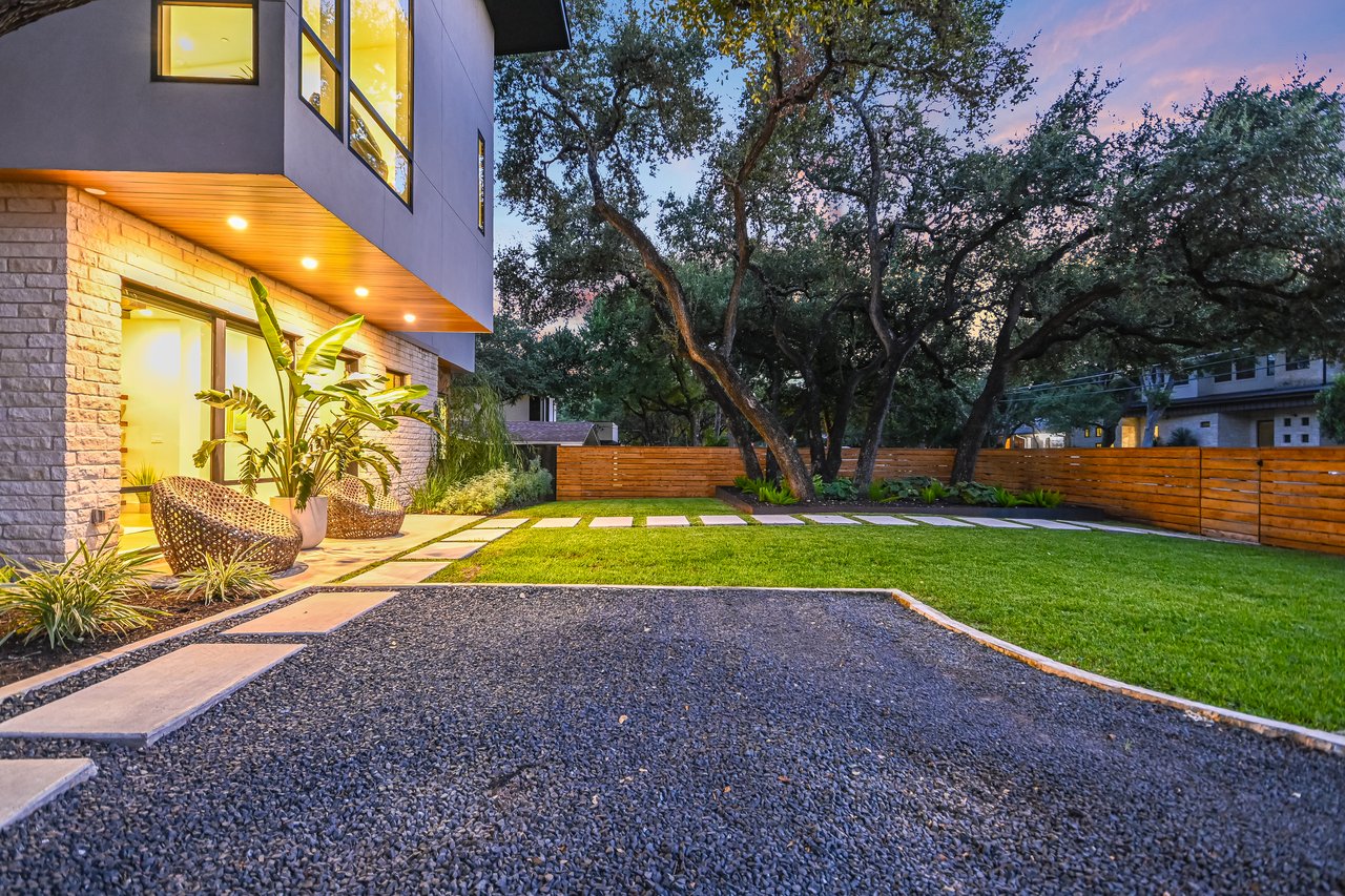 Modern on Ridgewood