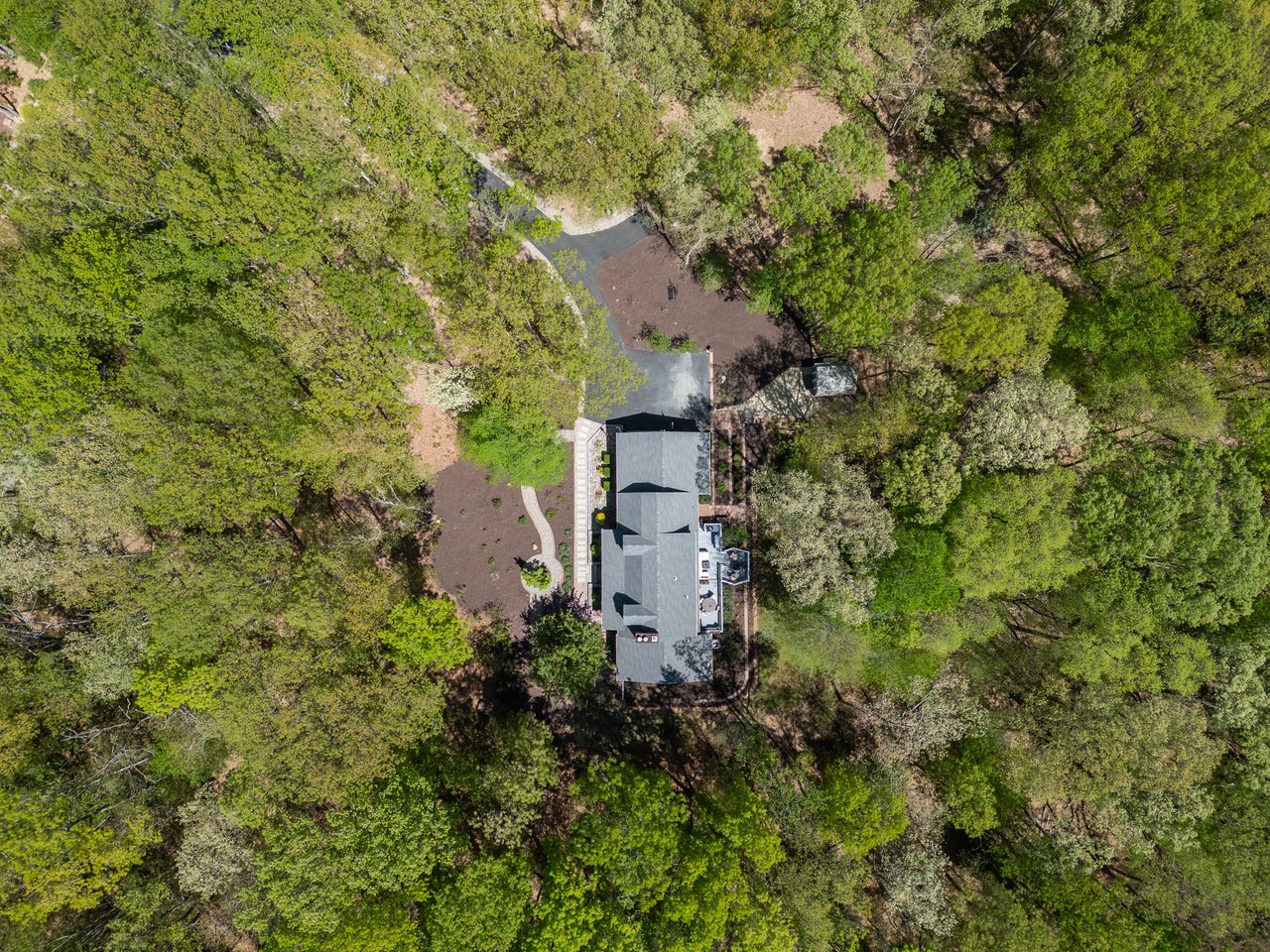 126 S Foxford Ln