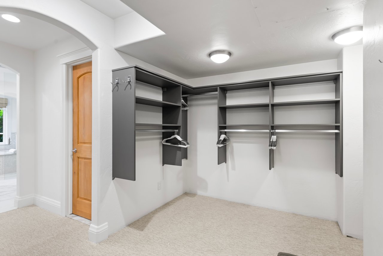 Beautiful Mountain Contemporary Townhome in Aspen Central Core