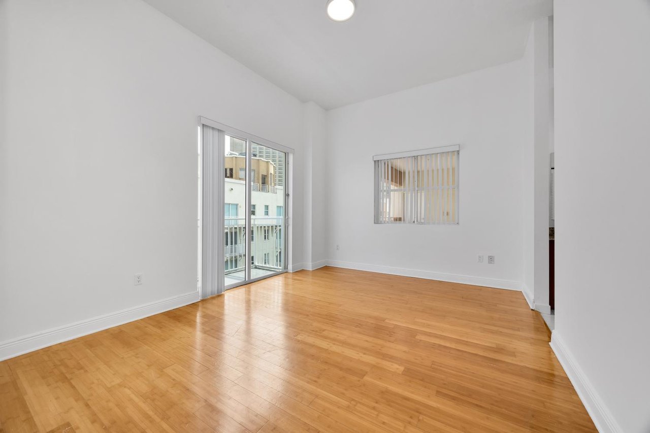 Penthouse Living in Downtown Dadeland