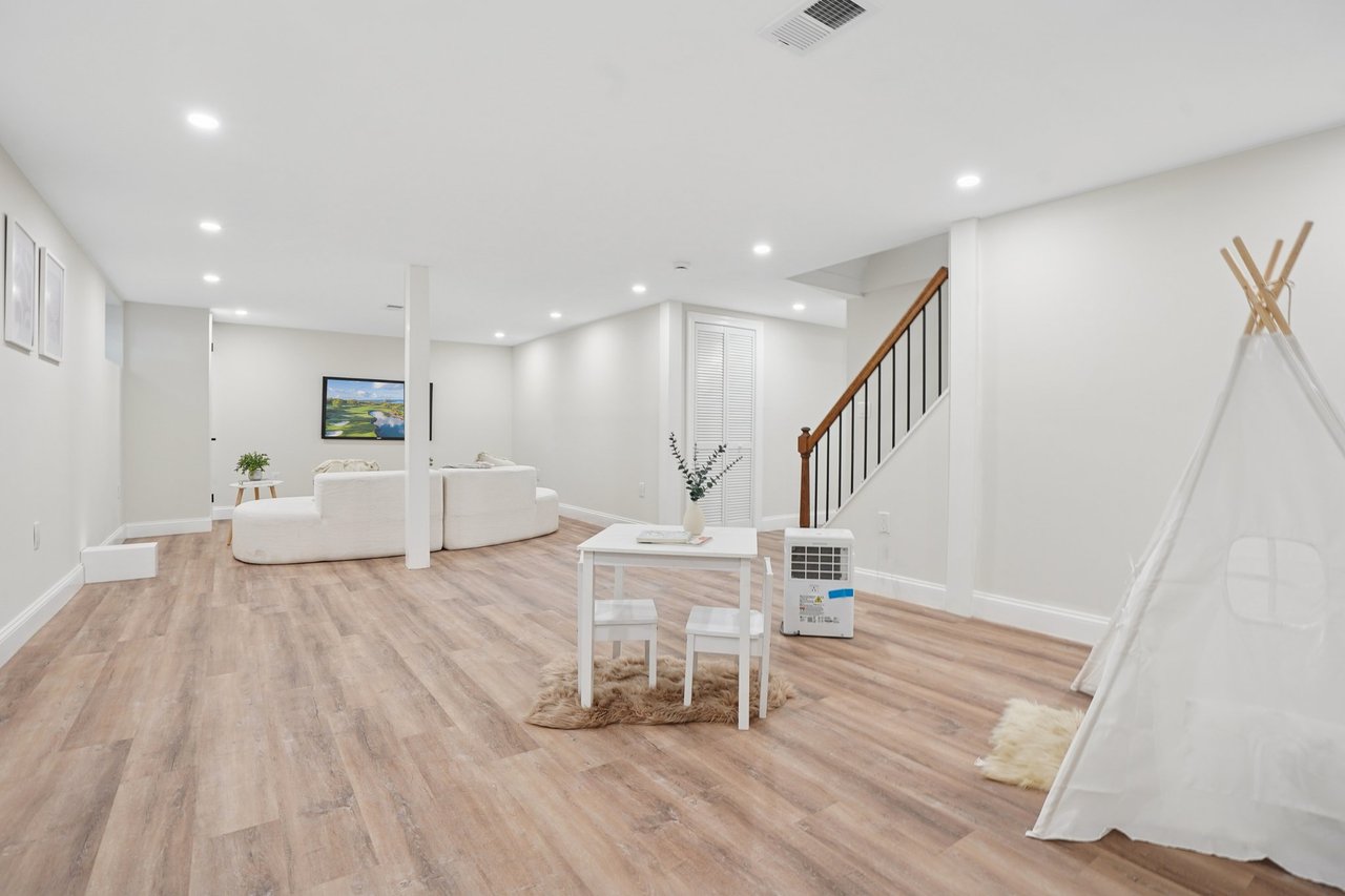 388 Thornden Street
