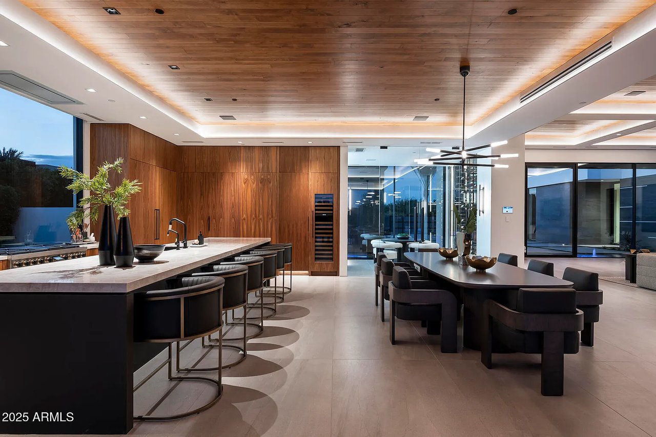 6911 E Jackrabbit Rd