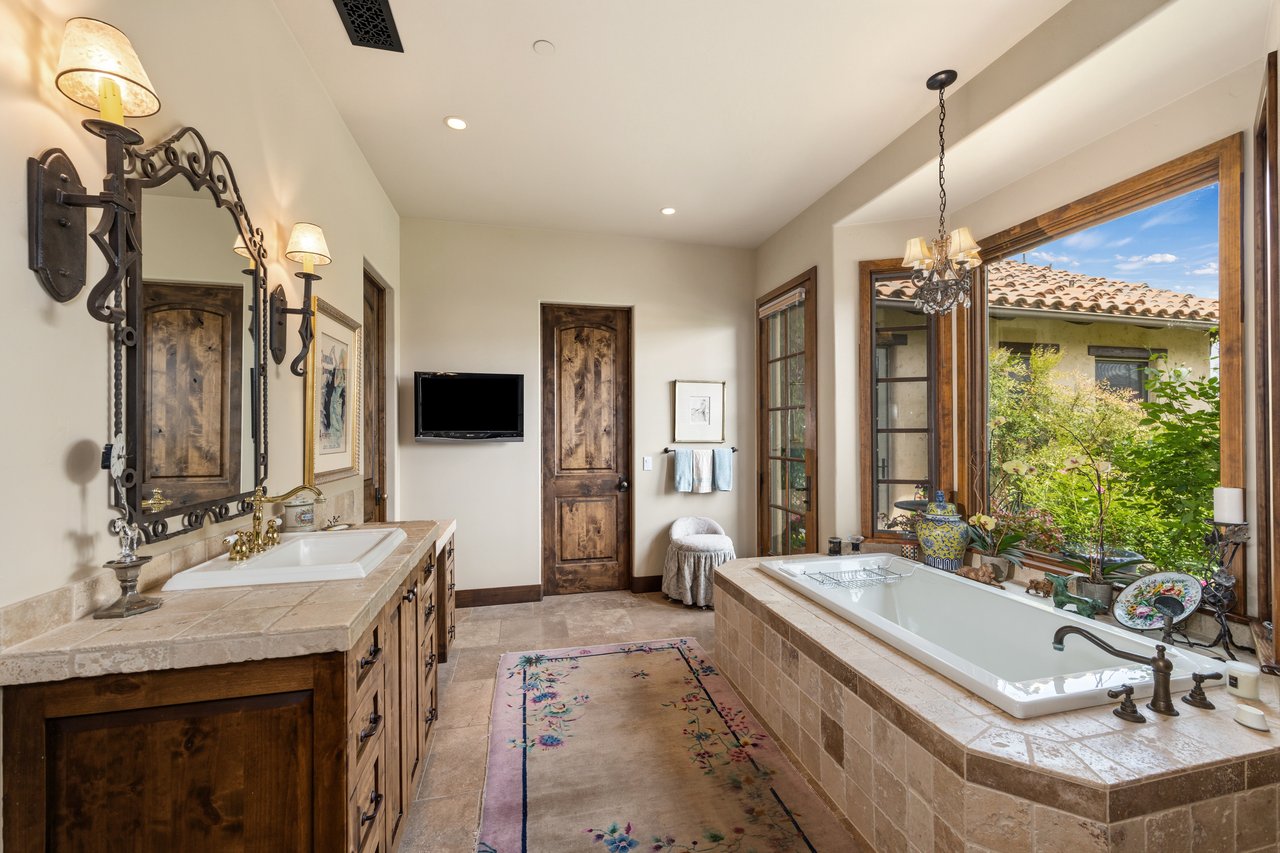 Hacienda-Style Retreat with Breathtaking Mountain Views
