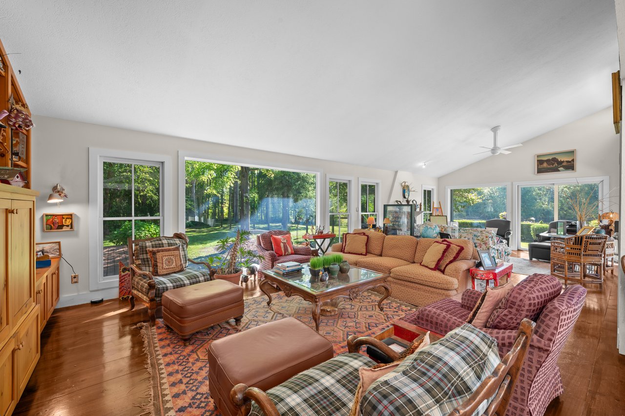 2408 E 800 N, La Porte, IN 46350