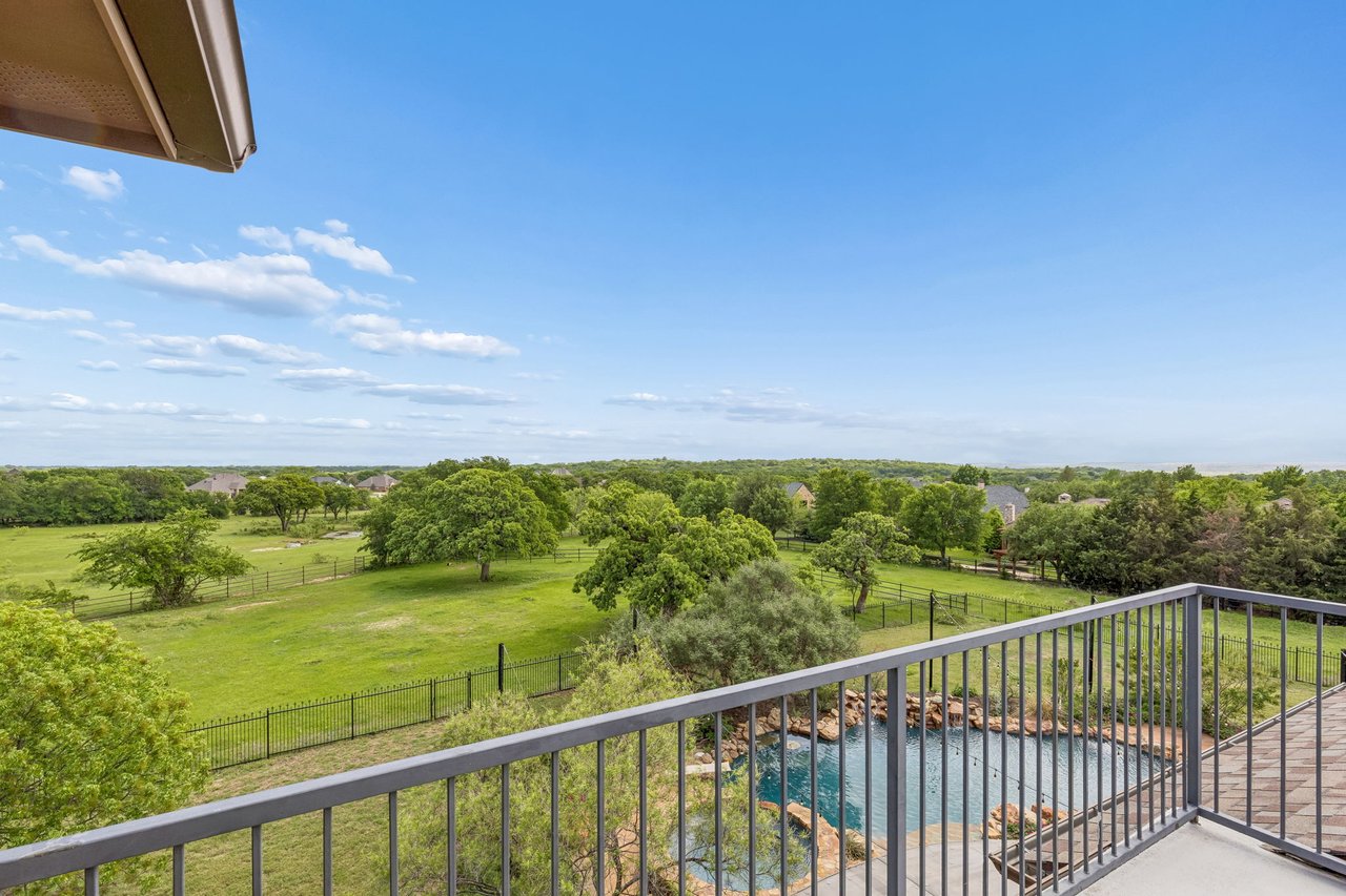 10 Acre Flower Mound Estate