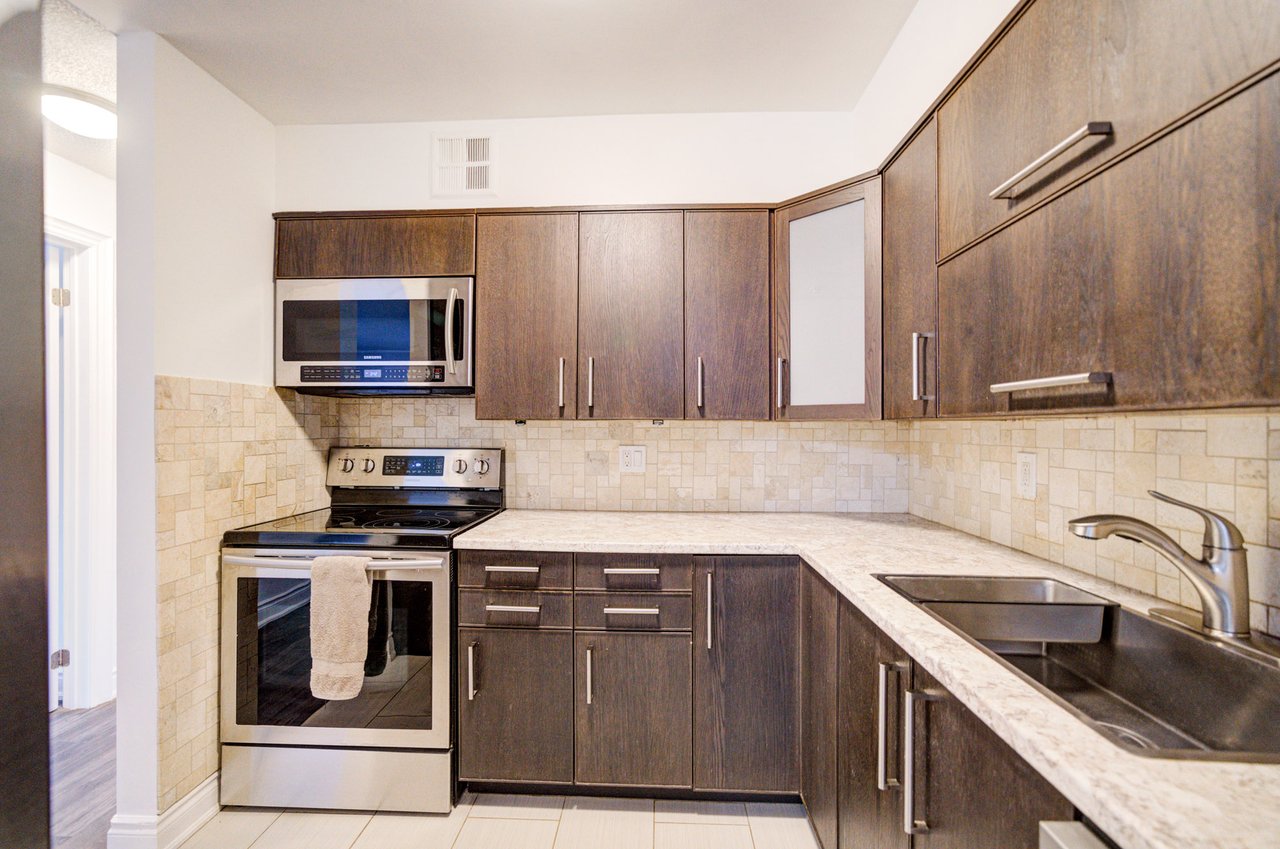 #521 - 1514 Pilgrims Way Unit: 521