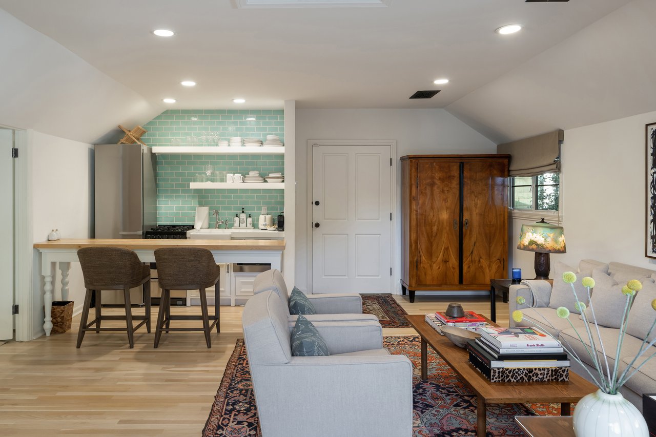 9541 Heather Rd, Beverly Hills