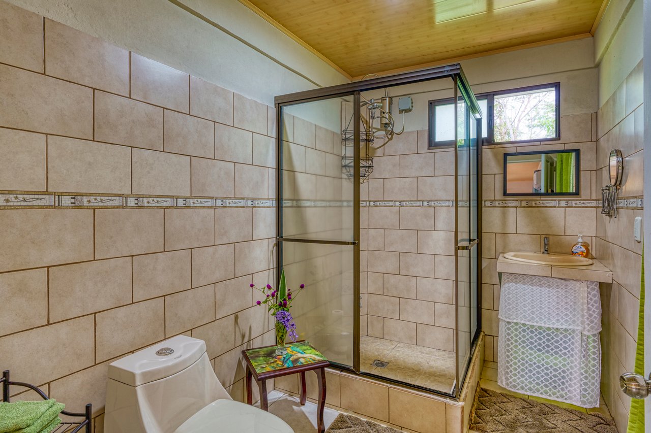 Casa Colibri - Easy Access, Beautiful, Private Lot