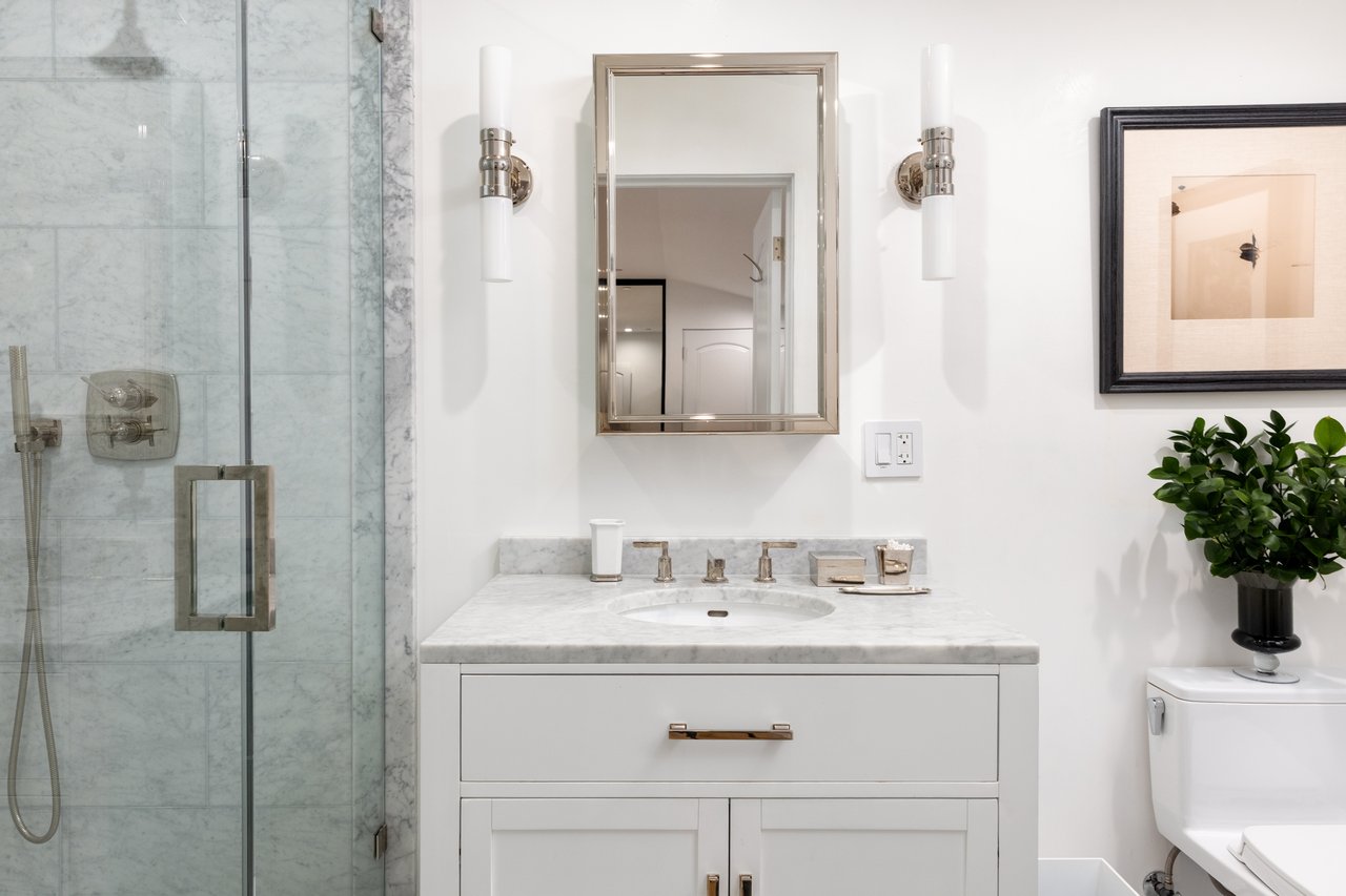 1853 Franklin Canyon Dr, Beverly Hills