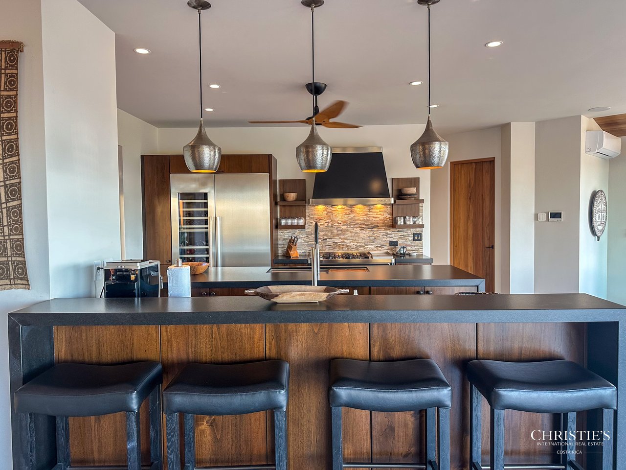 Casa Tres Doces - El Tesoro Development