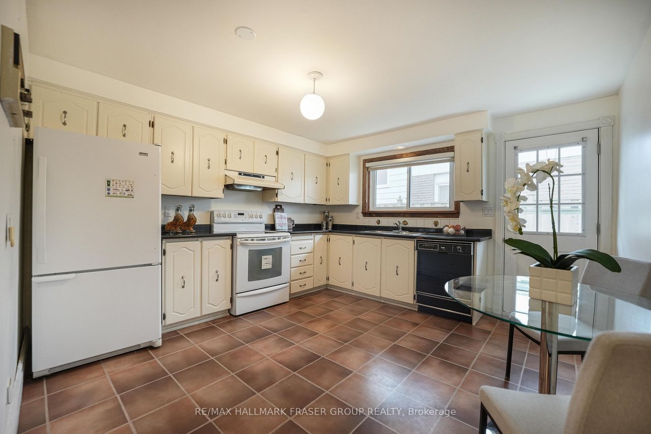 13 Pittmann Crescent