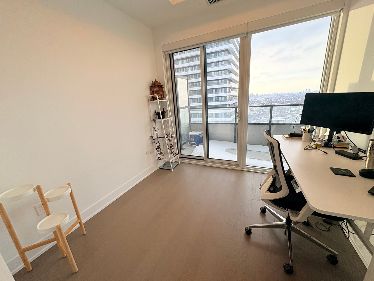 20 Shore Breeze Drive Unit: 4703