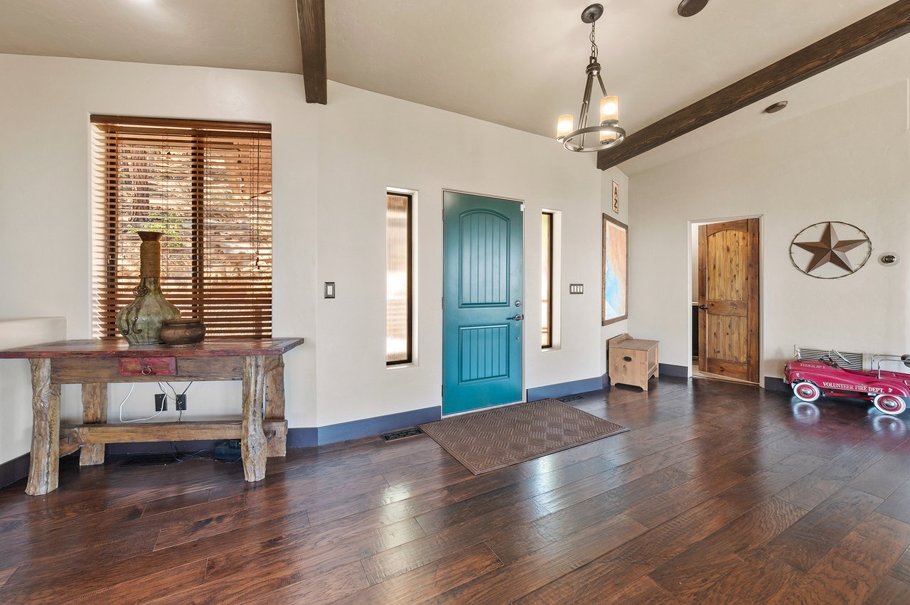 2700 W BUTTERFLY Ridge