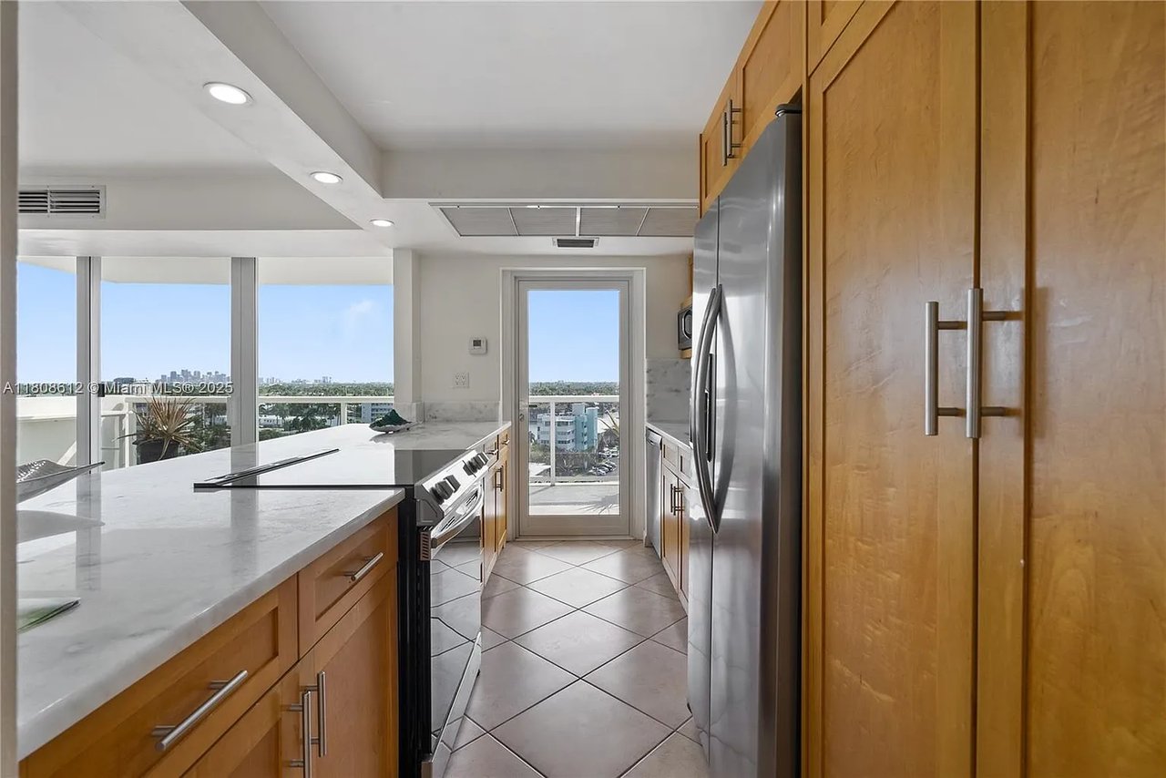 2841 N Ocean Blvd Apt 1105