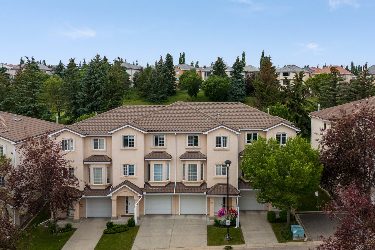 87 Hamptons Link NW