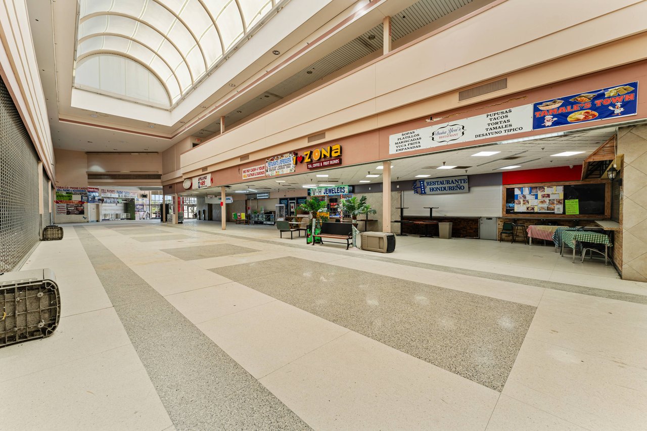 For Lease: Hohoho Retail Center