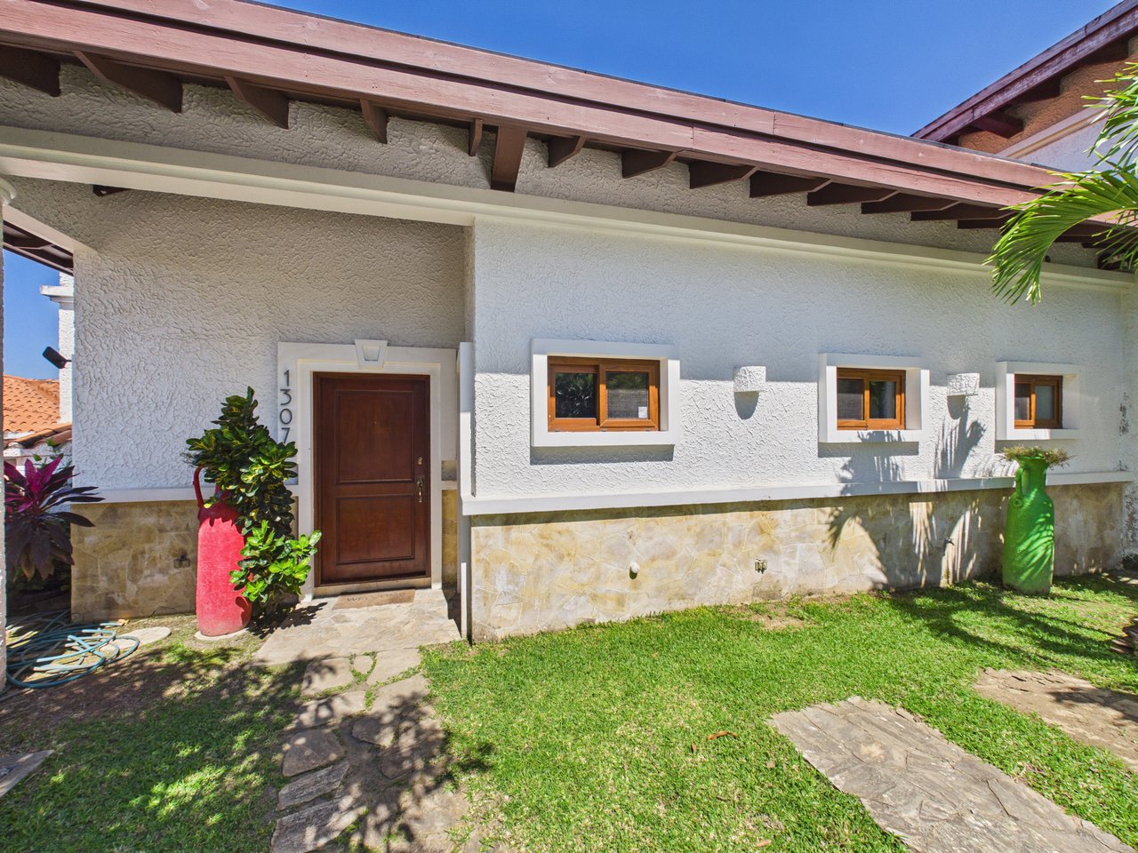 Casa Nanik, Villa 1307, Pristine Bay