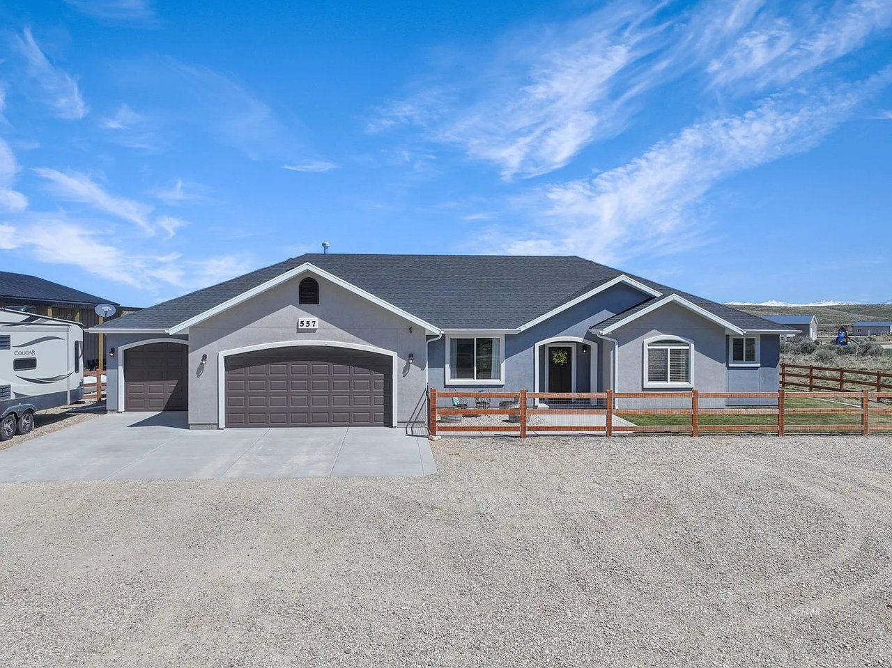 557 Thistle Dr