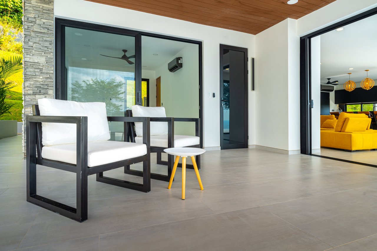 Luxury 4-Bed Home with Ocean & Jungle Views in Ojochal