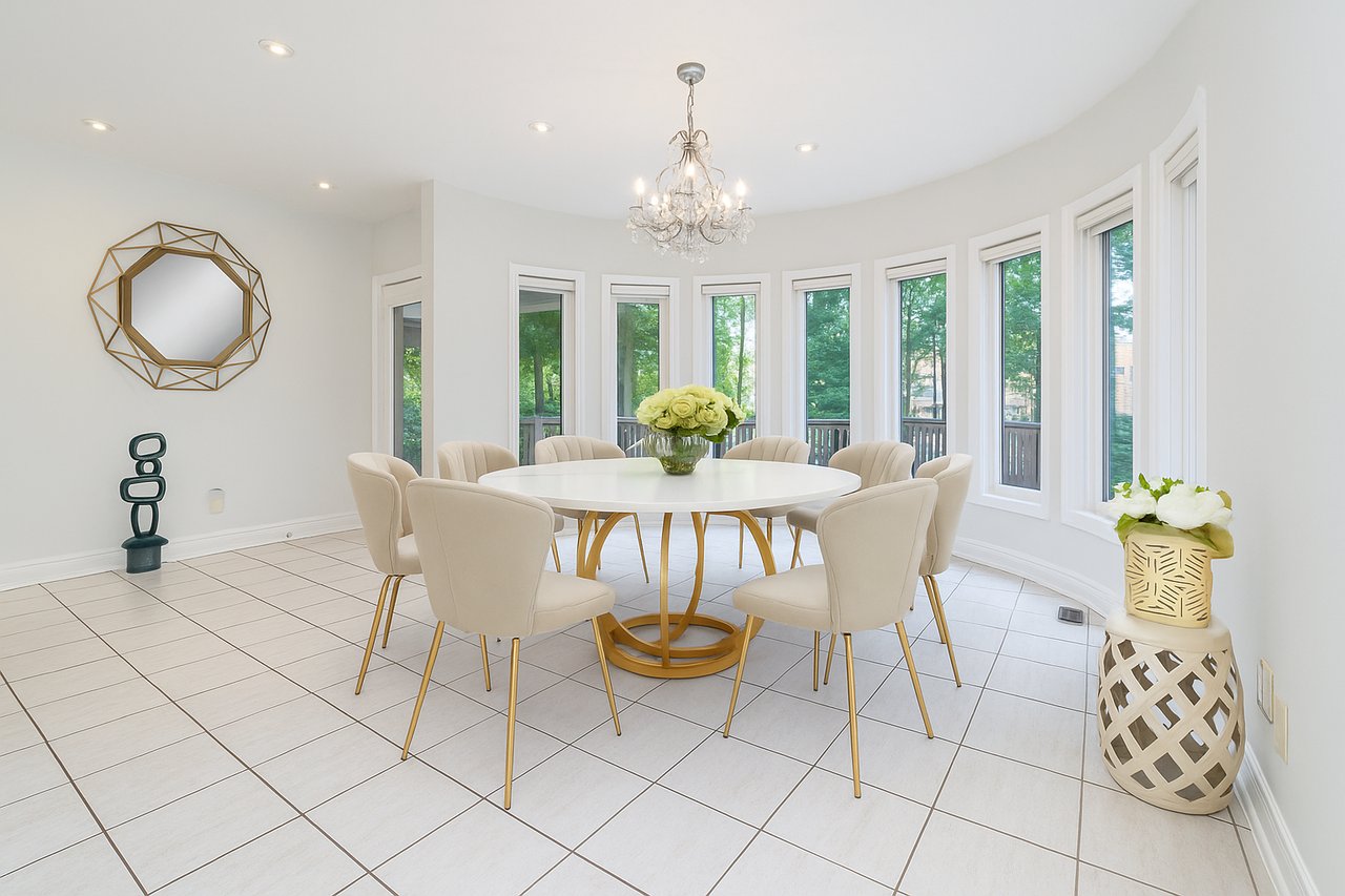 10 Edmund Crescent