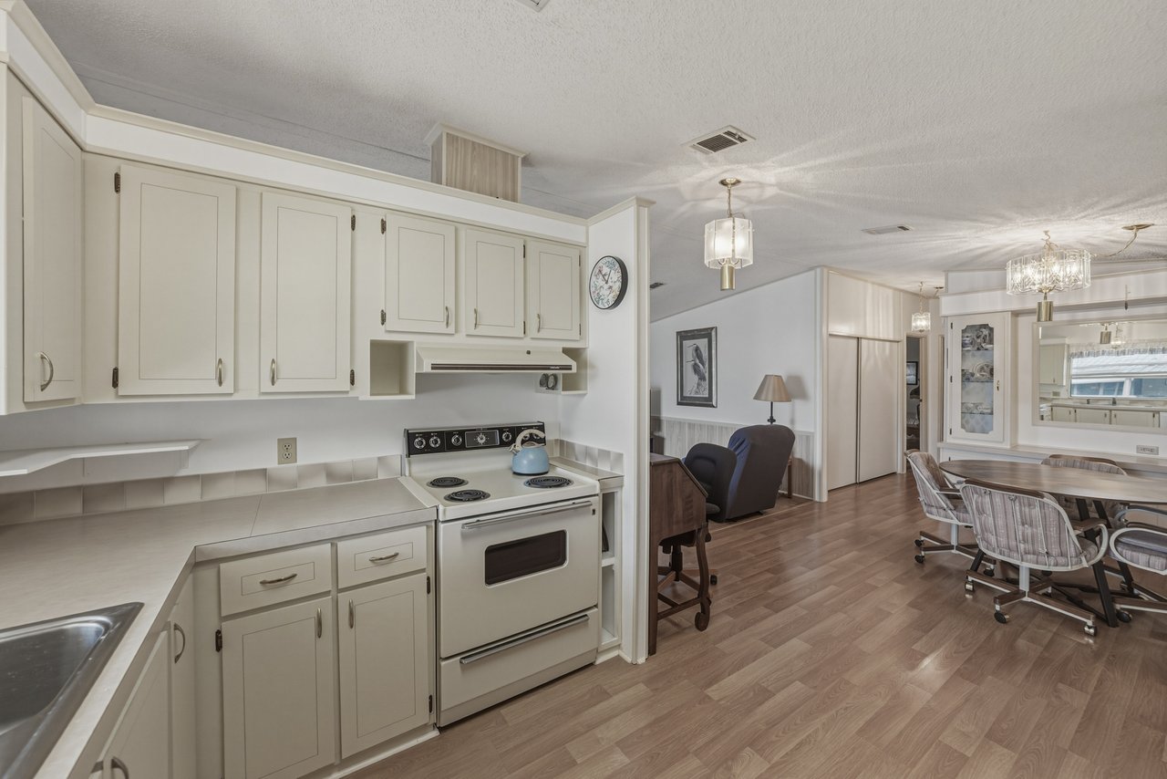 35116 COLONY HILLS DR