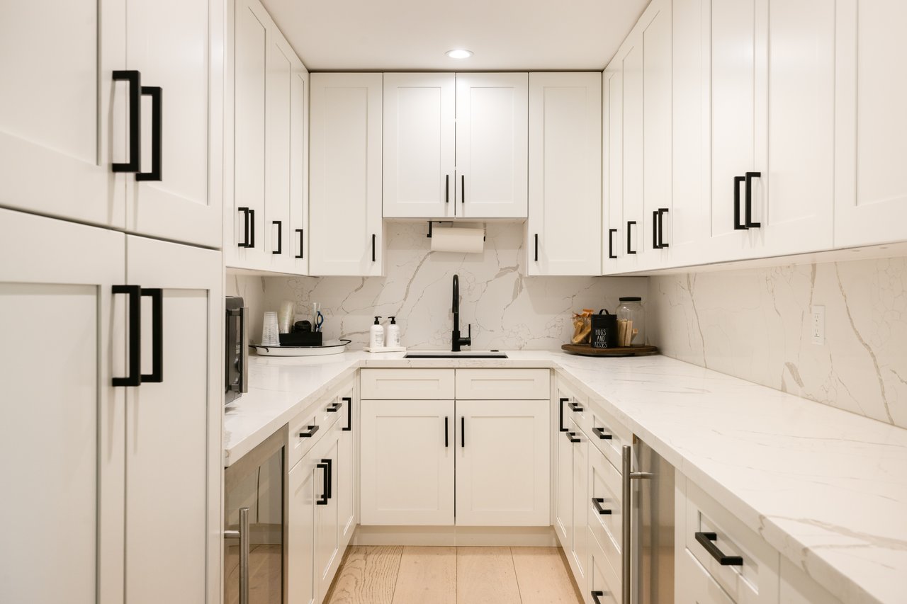 1396 Kingsboro Ct