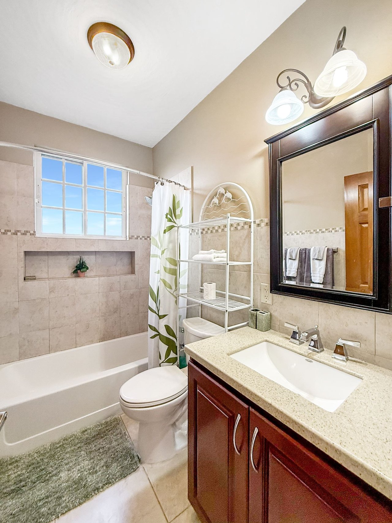 1091 Trunk Bay 3 Bedroom Home