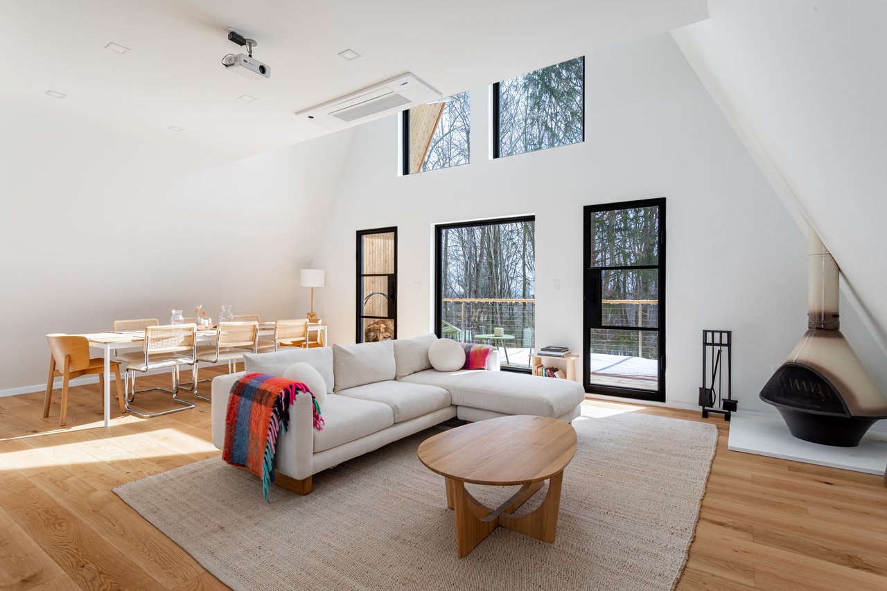 9 Mountain Lane