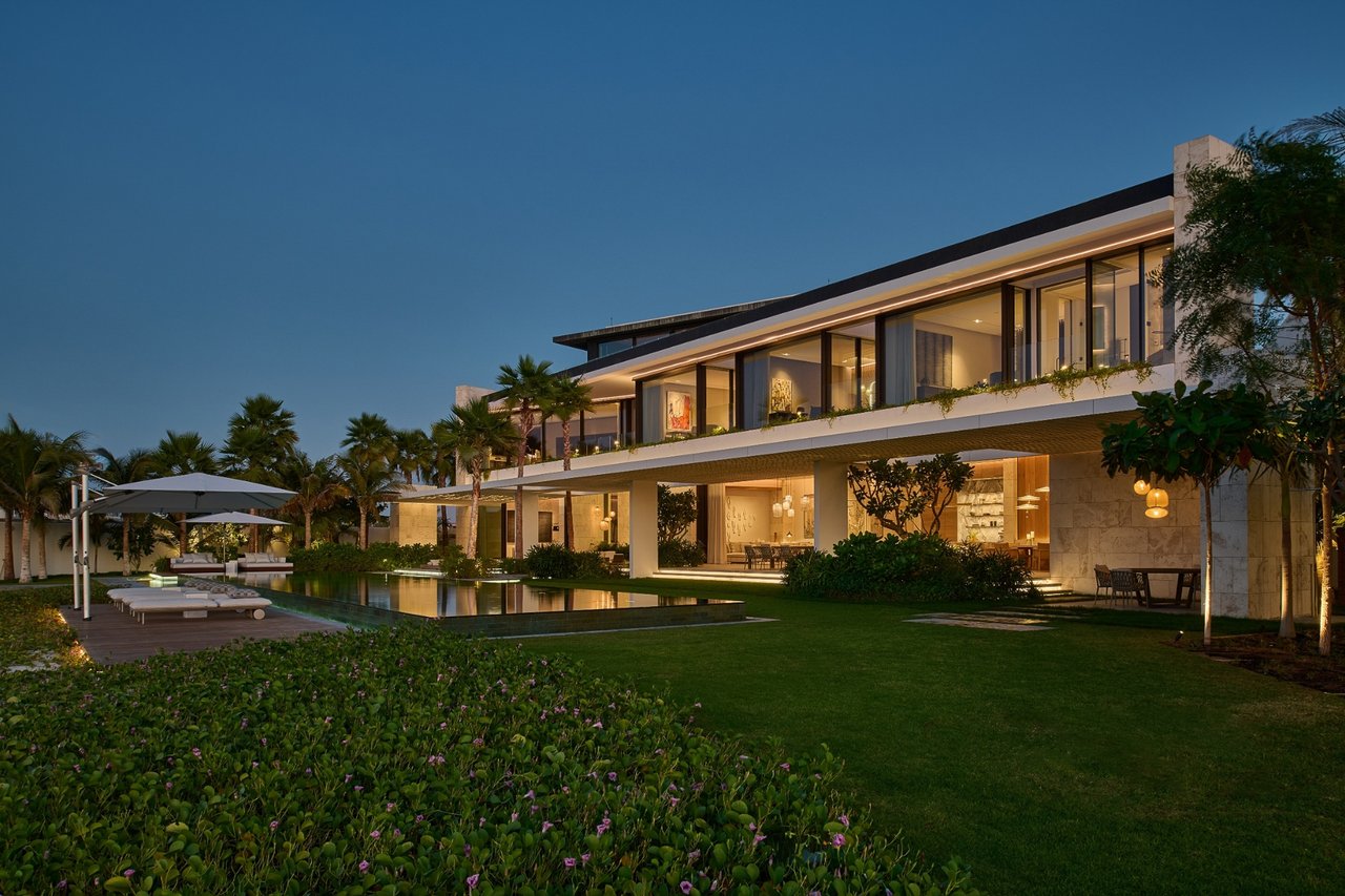Jumeirah Bay Island Mansion 