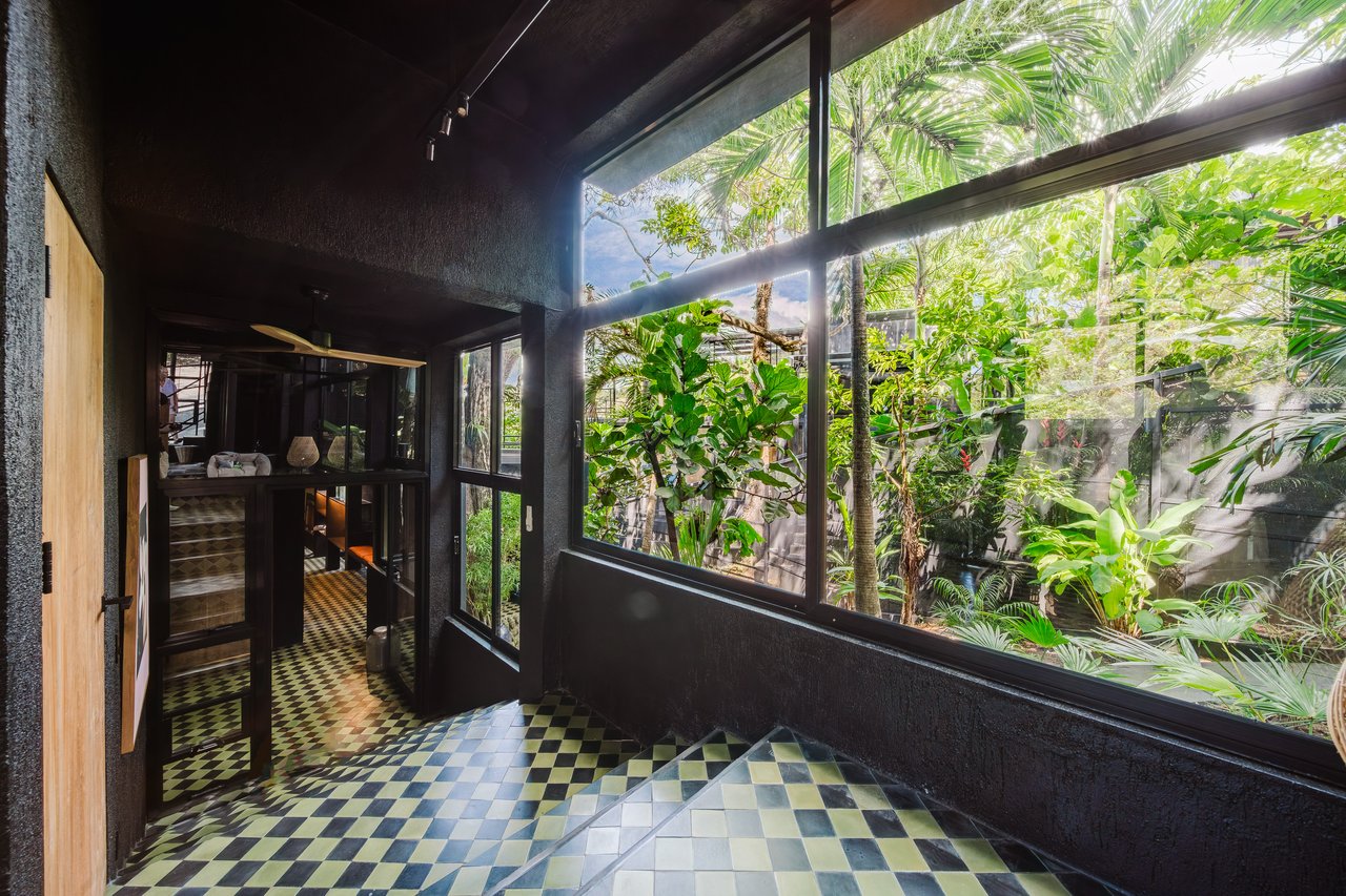 Casa Java – Newly Built Luxury Jungle Estate Near Playa La Vaca