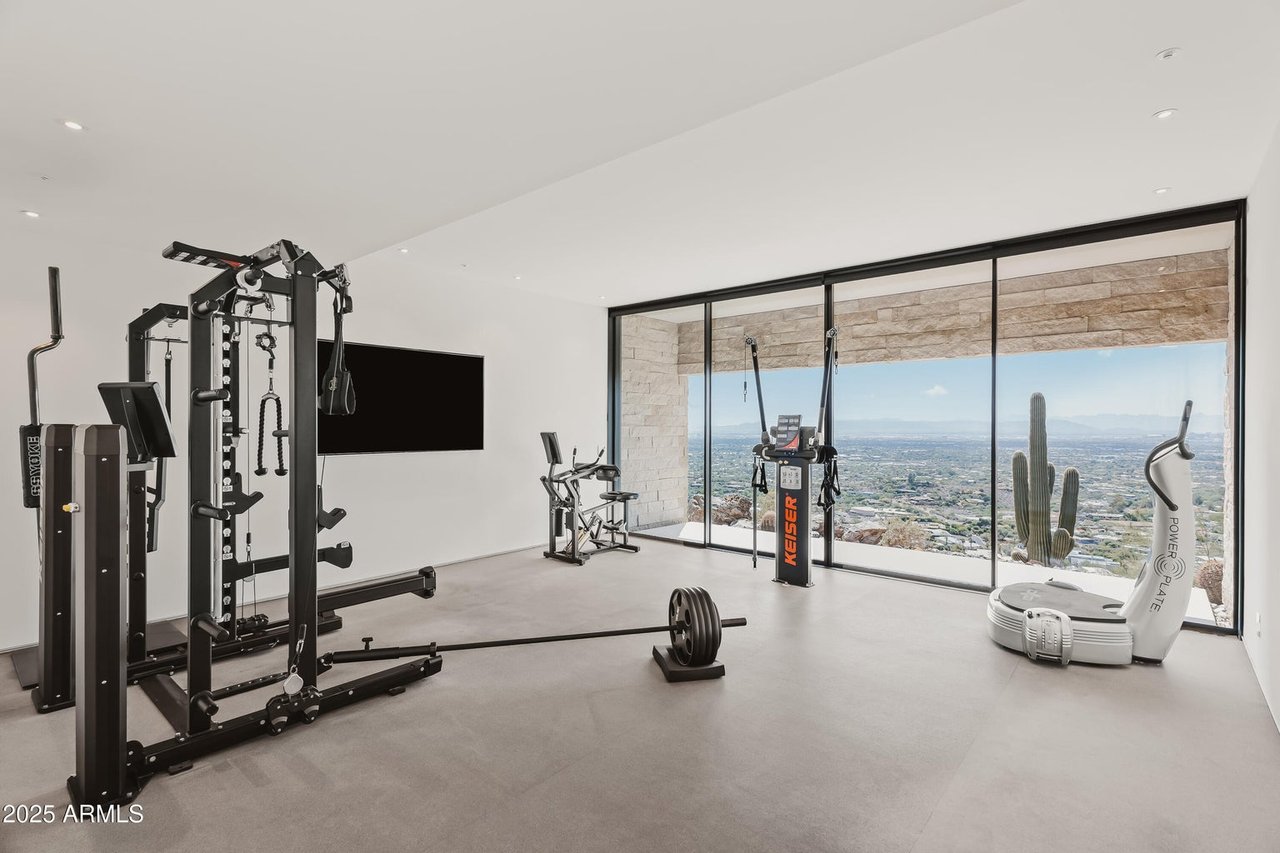 4301 E UPPER RIDGE Way