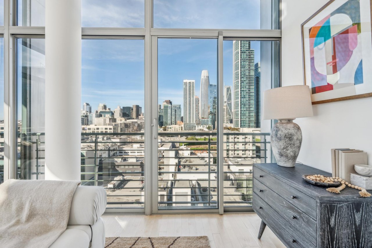 Stunning Corner Penthouse at The Brannan