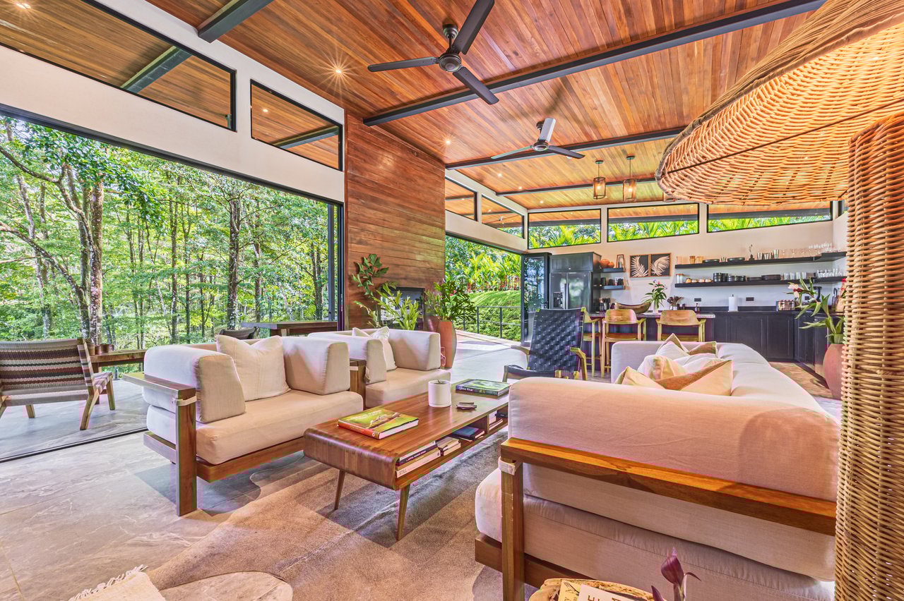 La Sombra Villas, Where Nature Meets Comfort in Tinamates!