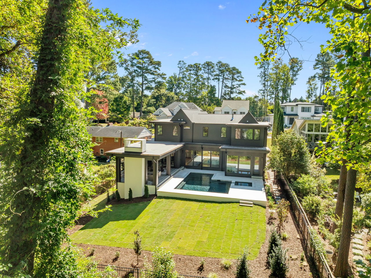 2419 Medway Dr