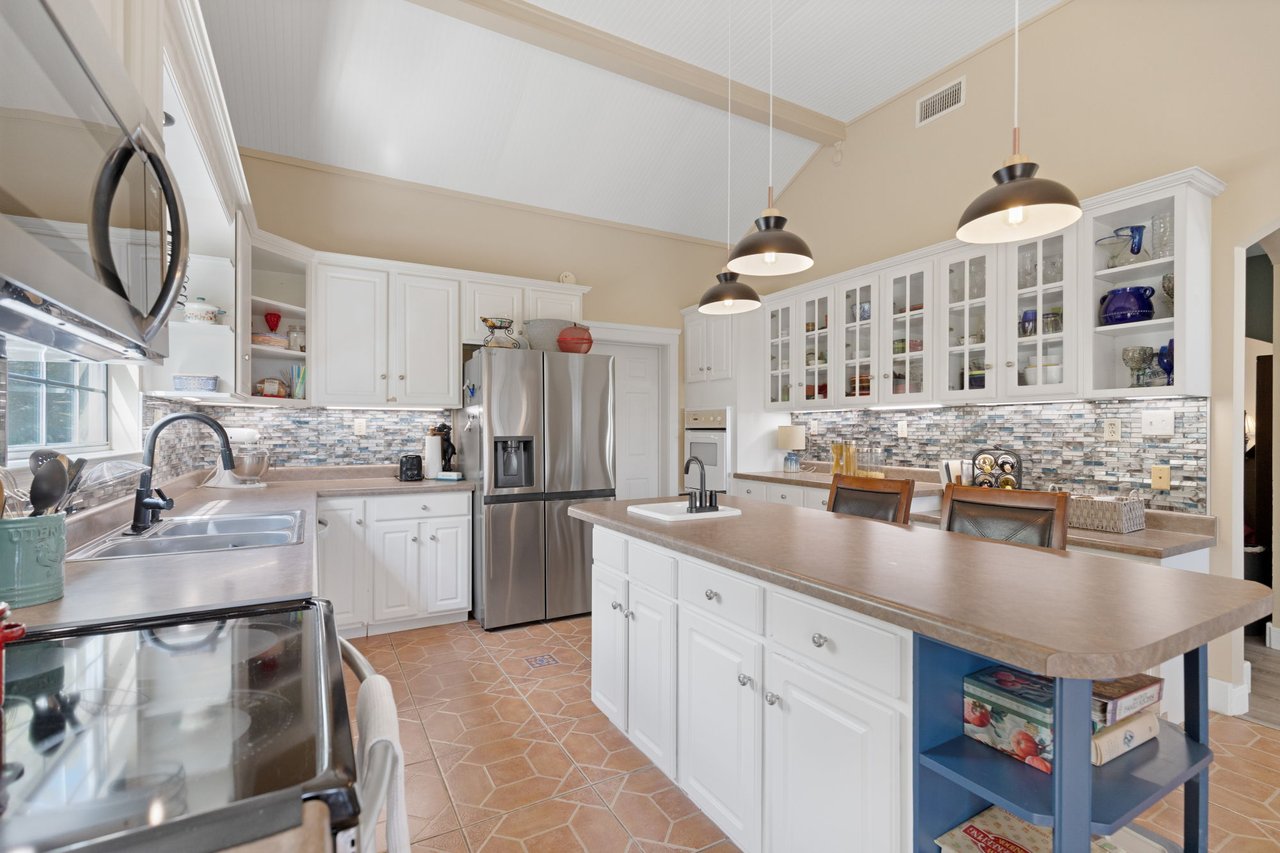 Hill Country Home in Northwest Hills | 3 Bed | 2.5 Bath | ±2,700 Sq Ft | ±0.80 Acres | Kerrville, TX