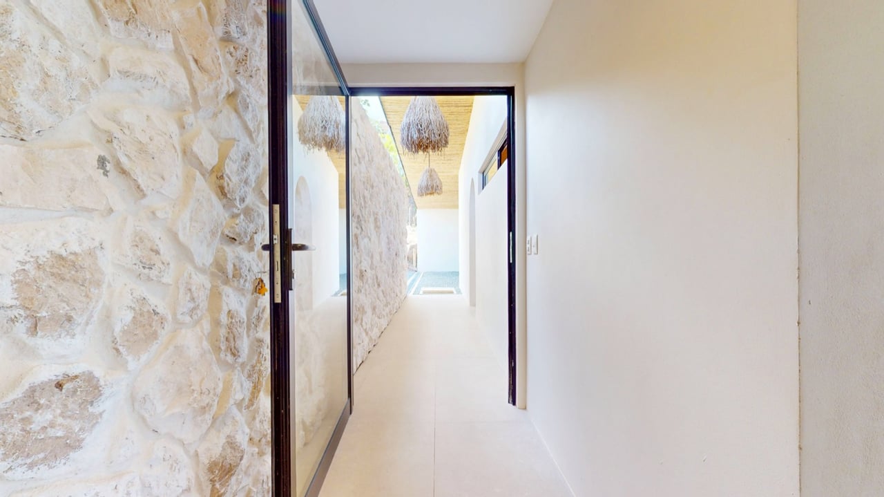 New Modern Ojochal Home with Pool, Office & Mountain Views 24/7 Security