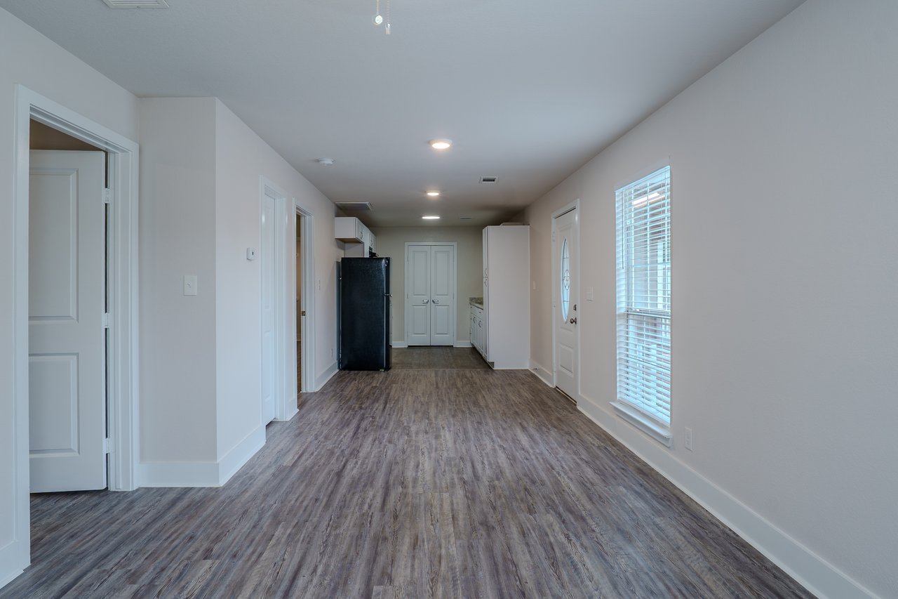 21415 Russell Dr. Unit-B 