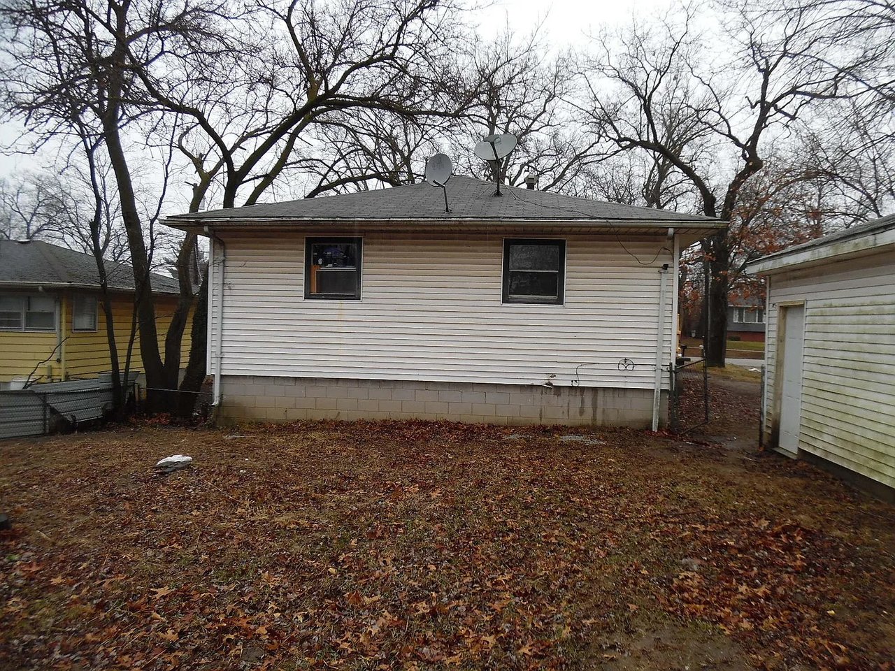 6657 Old Porter Rd