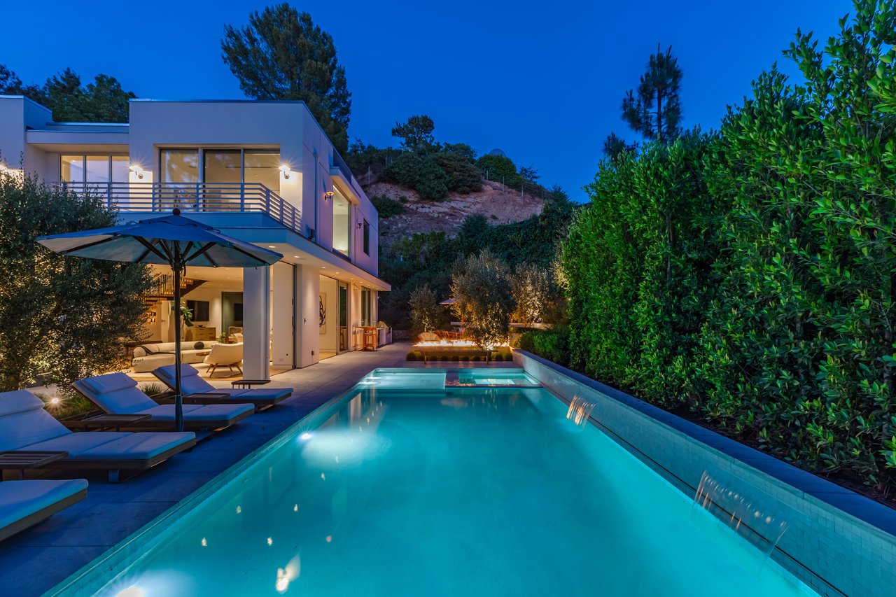 9011 Alto Cedro Dr, Beverly Hills