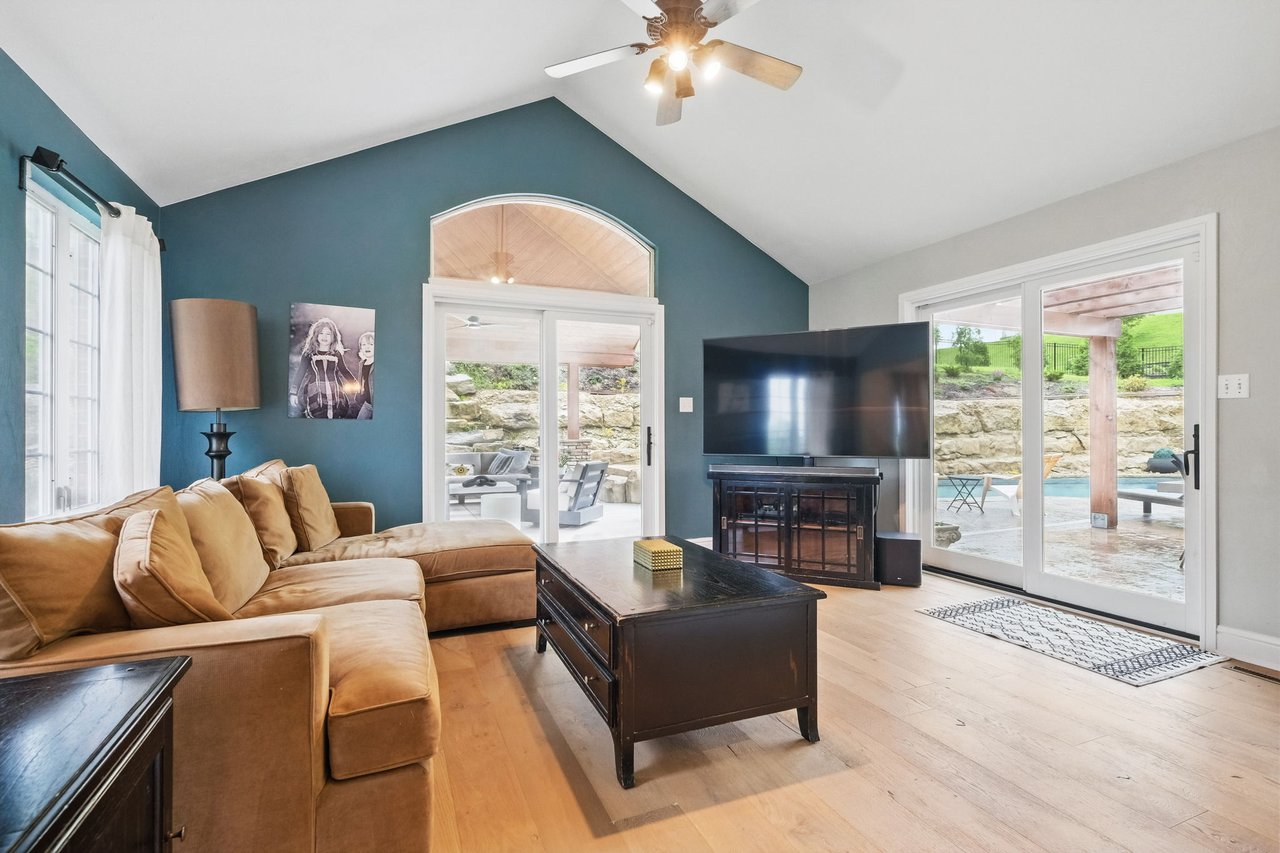 707 Kathleen Dr