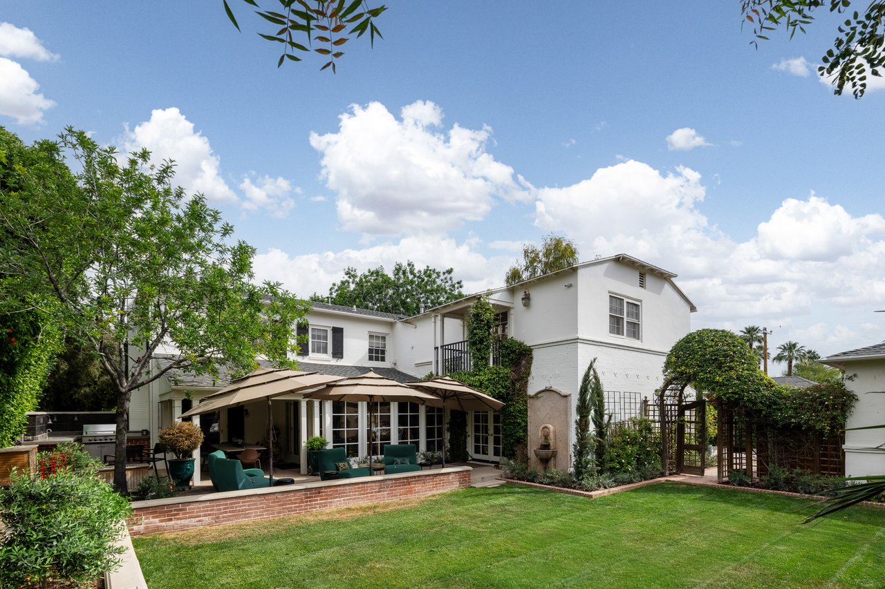 917 ENCANTO Drive SW