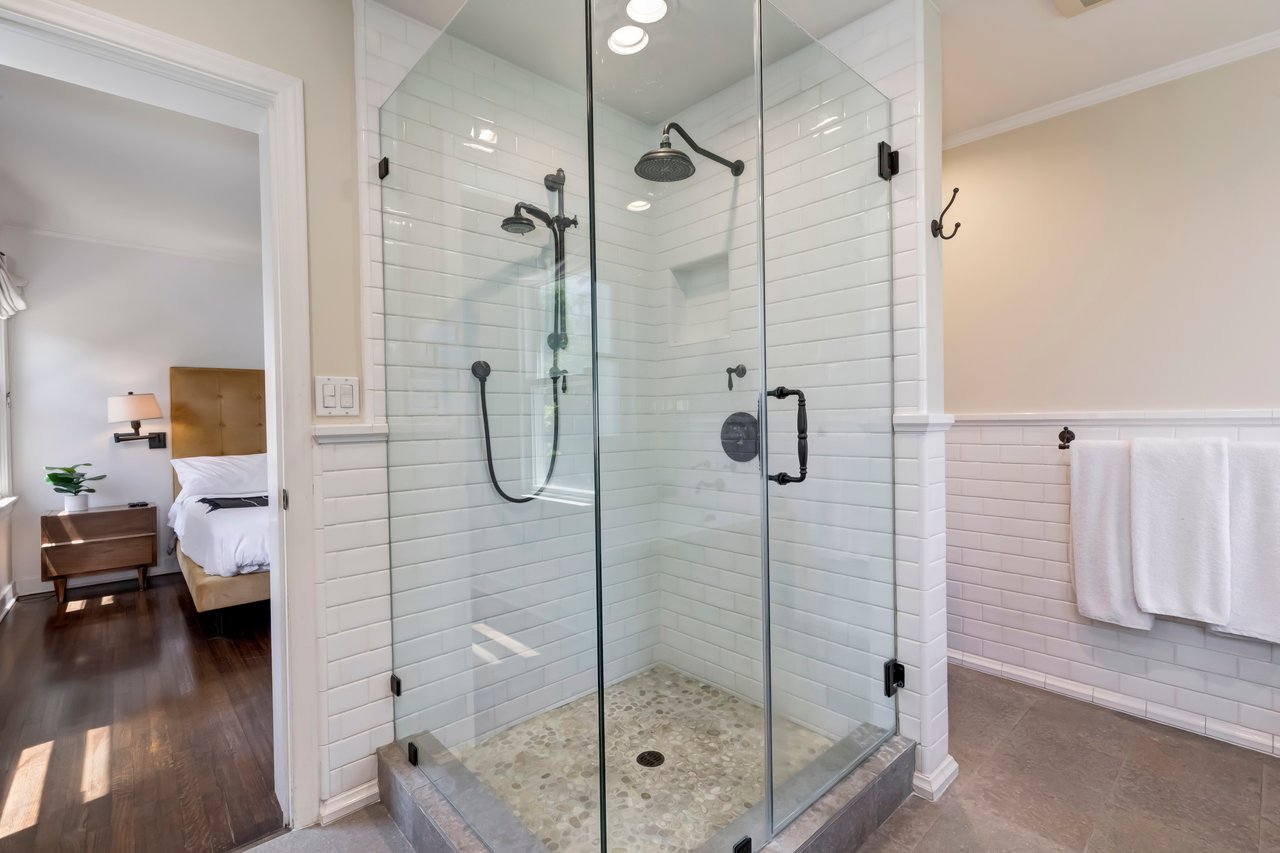 1024 Stearns Dr, Beverly Grove