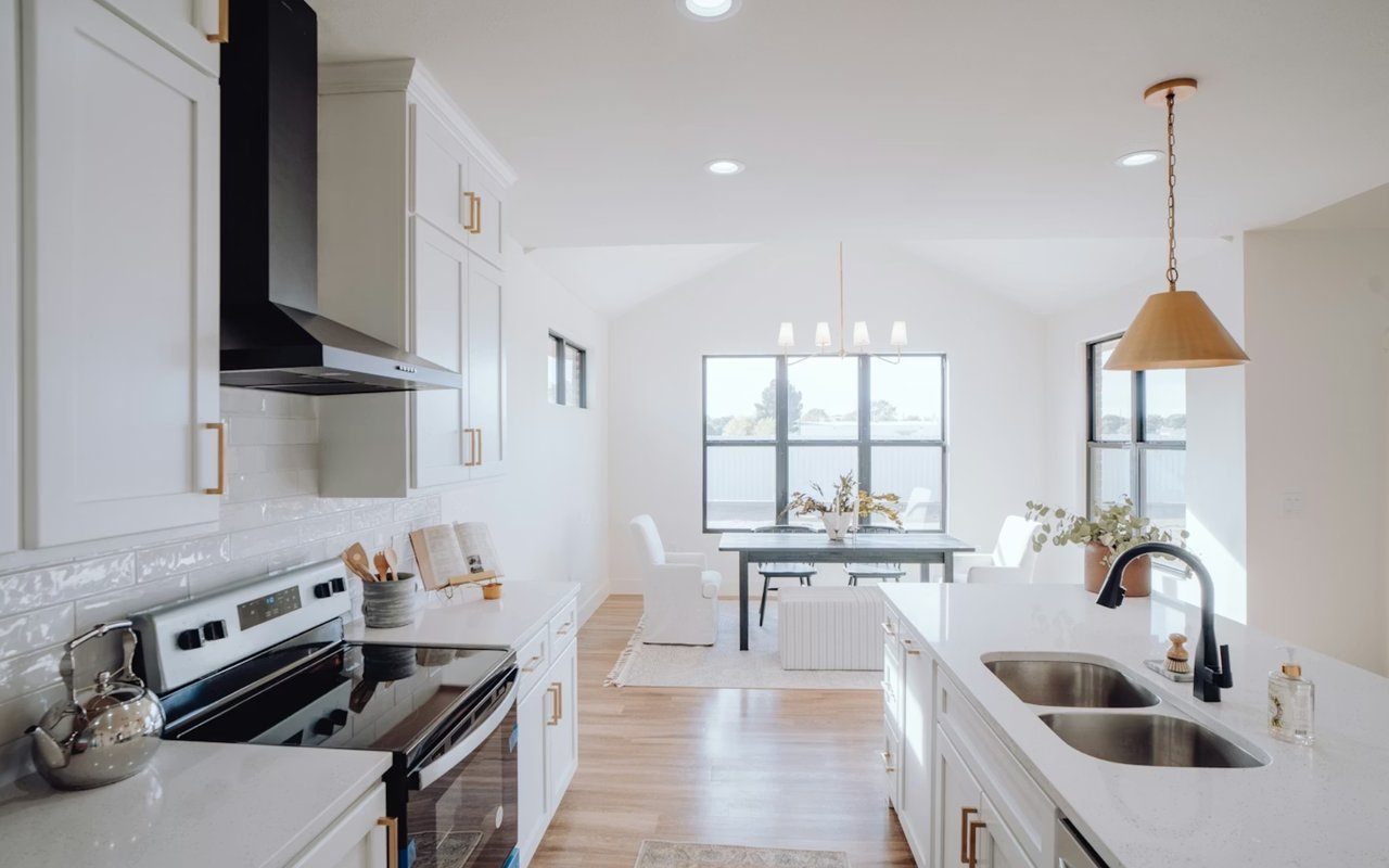 The Art of the Open House: How to Win Over Buyers in One Visit