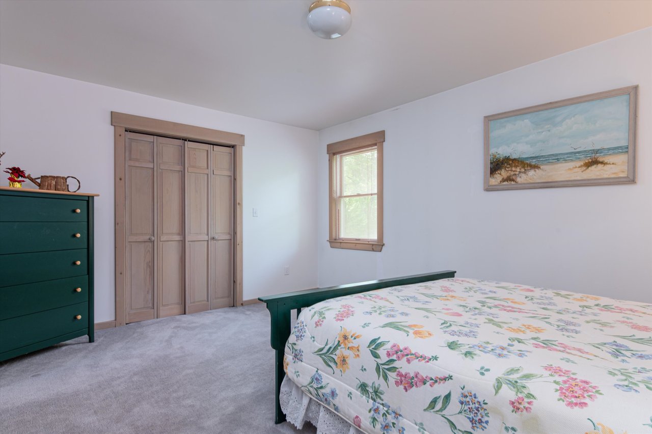 7 Carpenters Point Rd